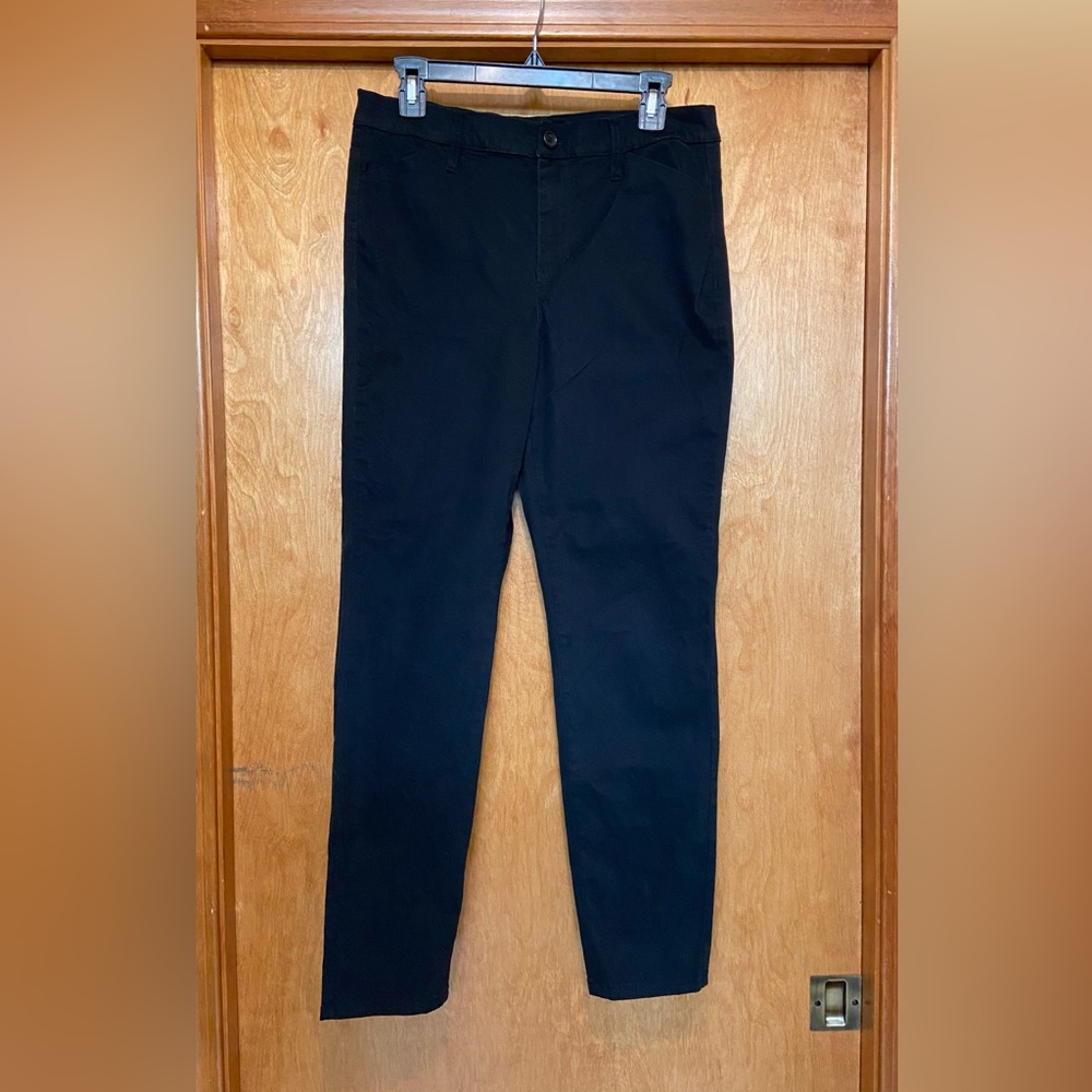 Chaps Black Women's Pants